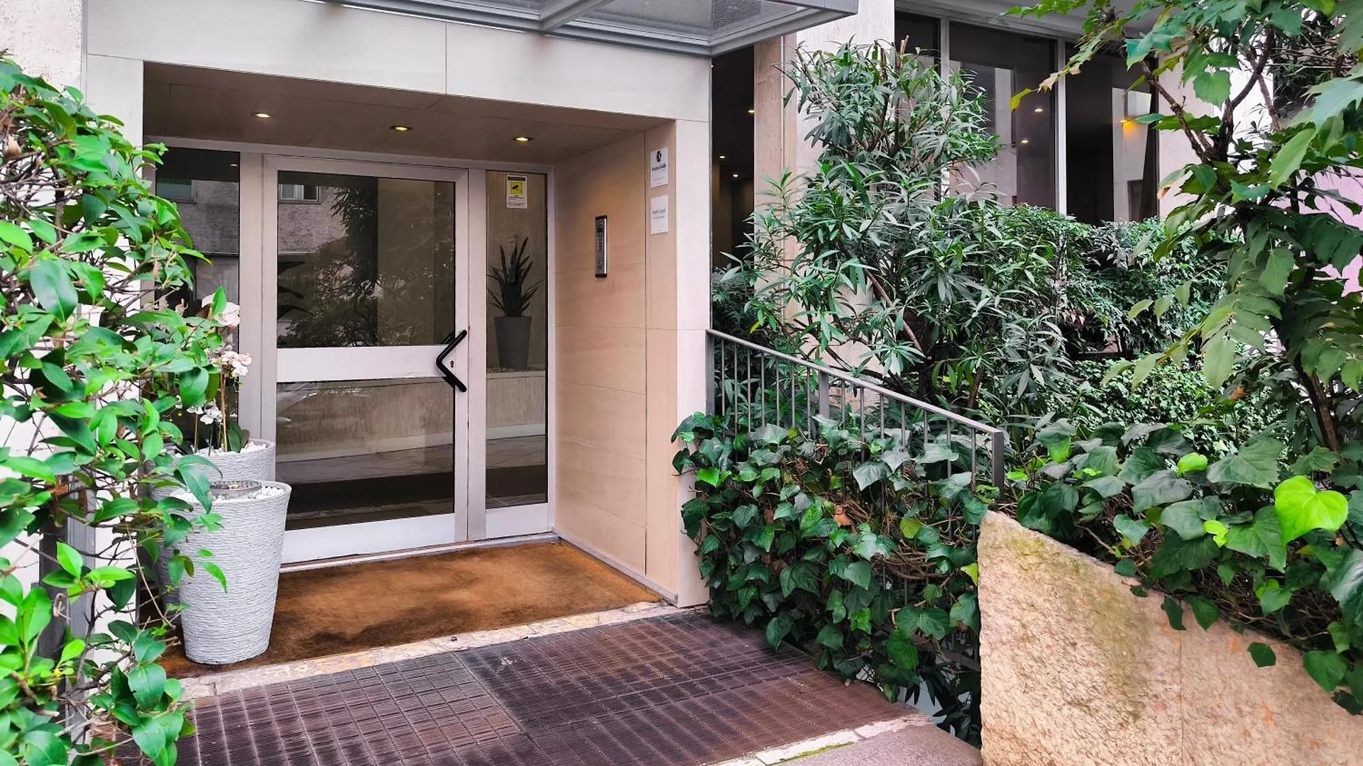 דירה מילאנו Joivy Stylish Studio Near Pinacoteca Brera איטליה