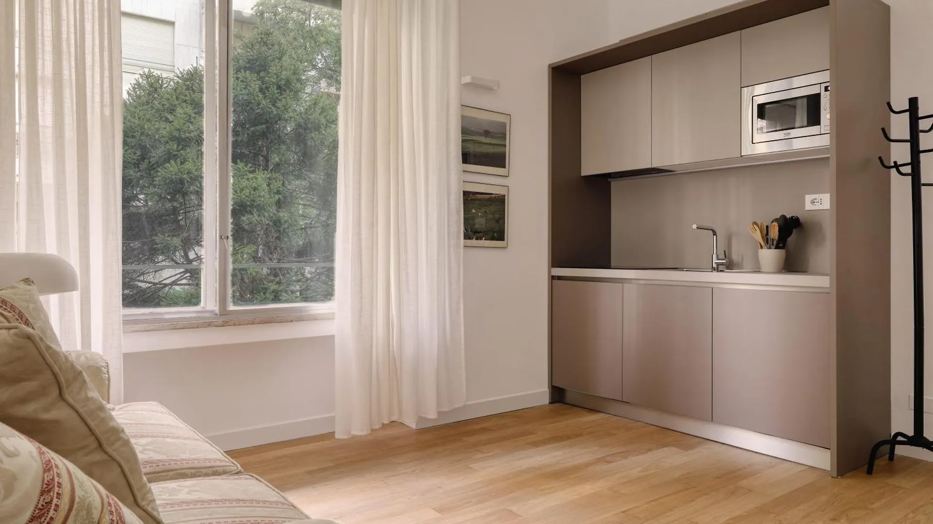 Joivy Stylish Studio Near Pinacoteca Brera Milan